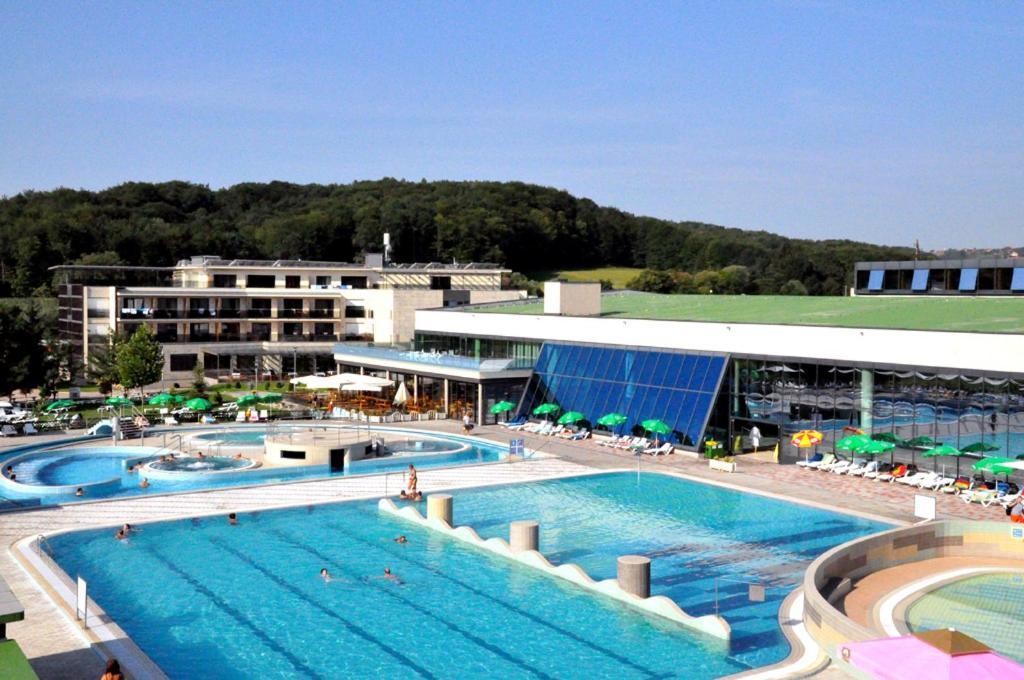 Apartments - Turisticna Kmetija Vrbnjak リュトメル エクステリア 写真