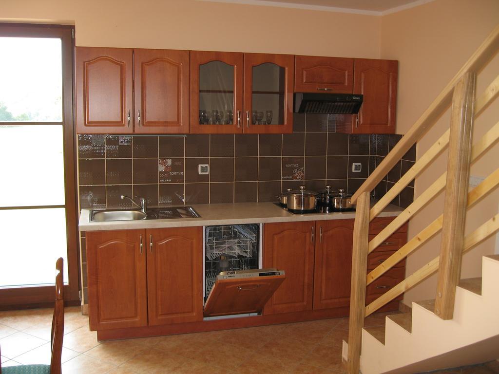 Apartments - Turisticna Kmetija Vrbnjak リュトメル 部屋 写真