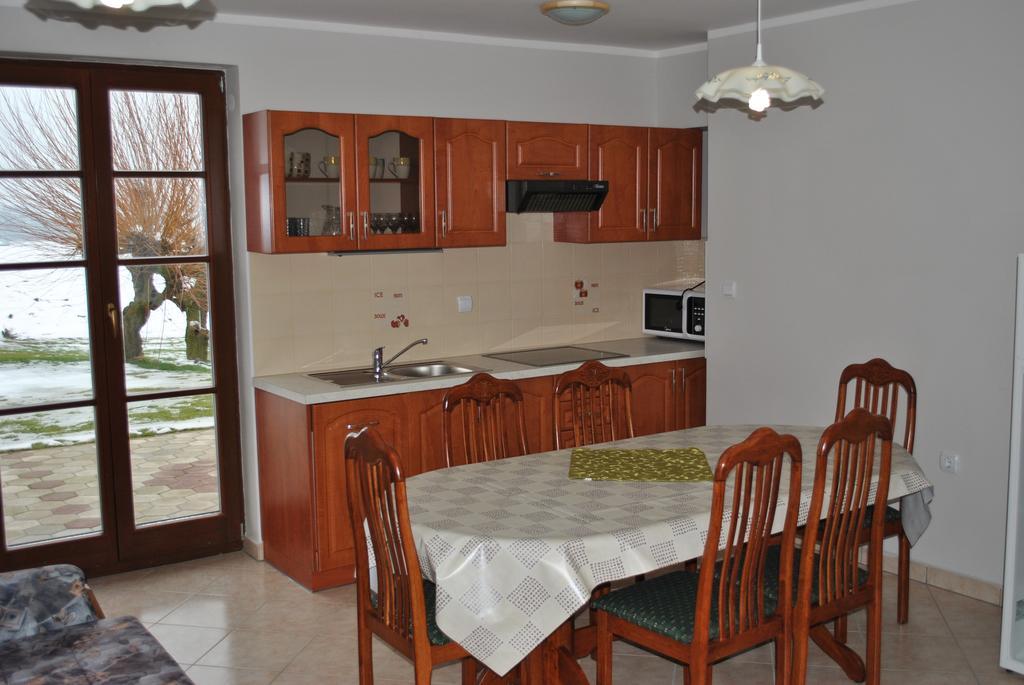Apartments - Turisticna Kmetija Vrbnjak リュトメル エクステリア 写真